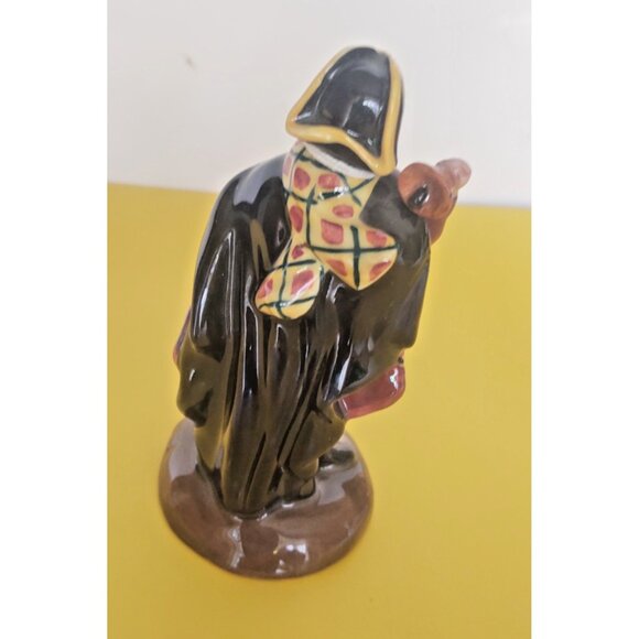 Rare & Vintage Royal Doulton Figurine "Town Crier" HN3261 1952 4" tall - Picture 4 of 13